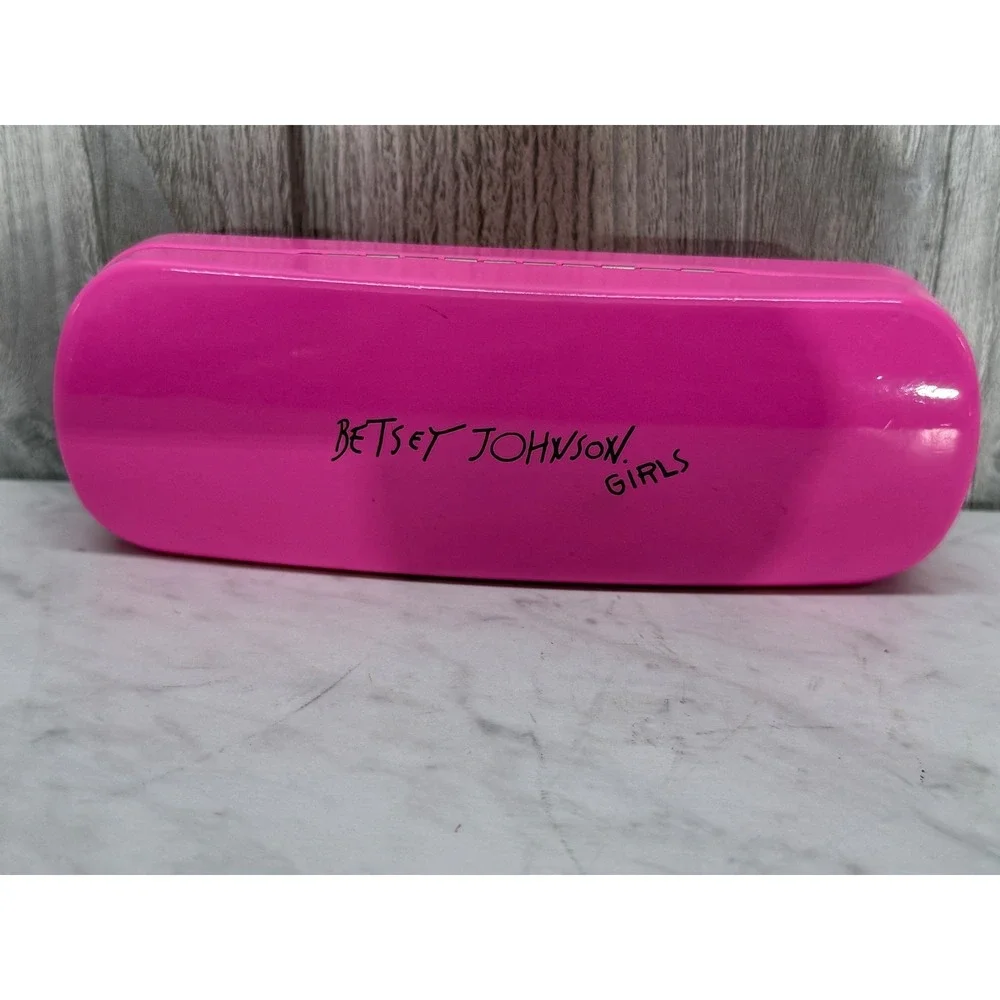 Betsey Johnson Girls Pink Hard Shell Eyeglasses Case Leopard Print Lining Glossy